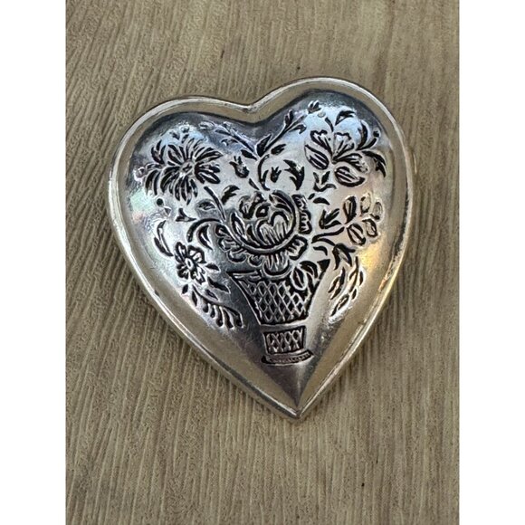 Vintage Kelt Sterling Silver Heart Brooch Floral Design France C1930s 1 1/8" - Picture 4 of 7